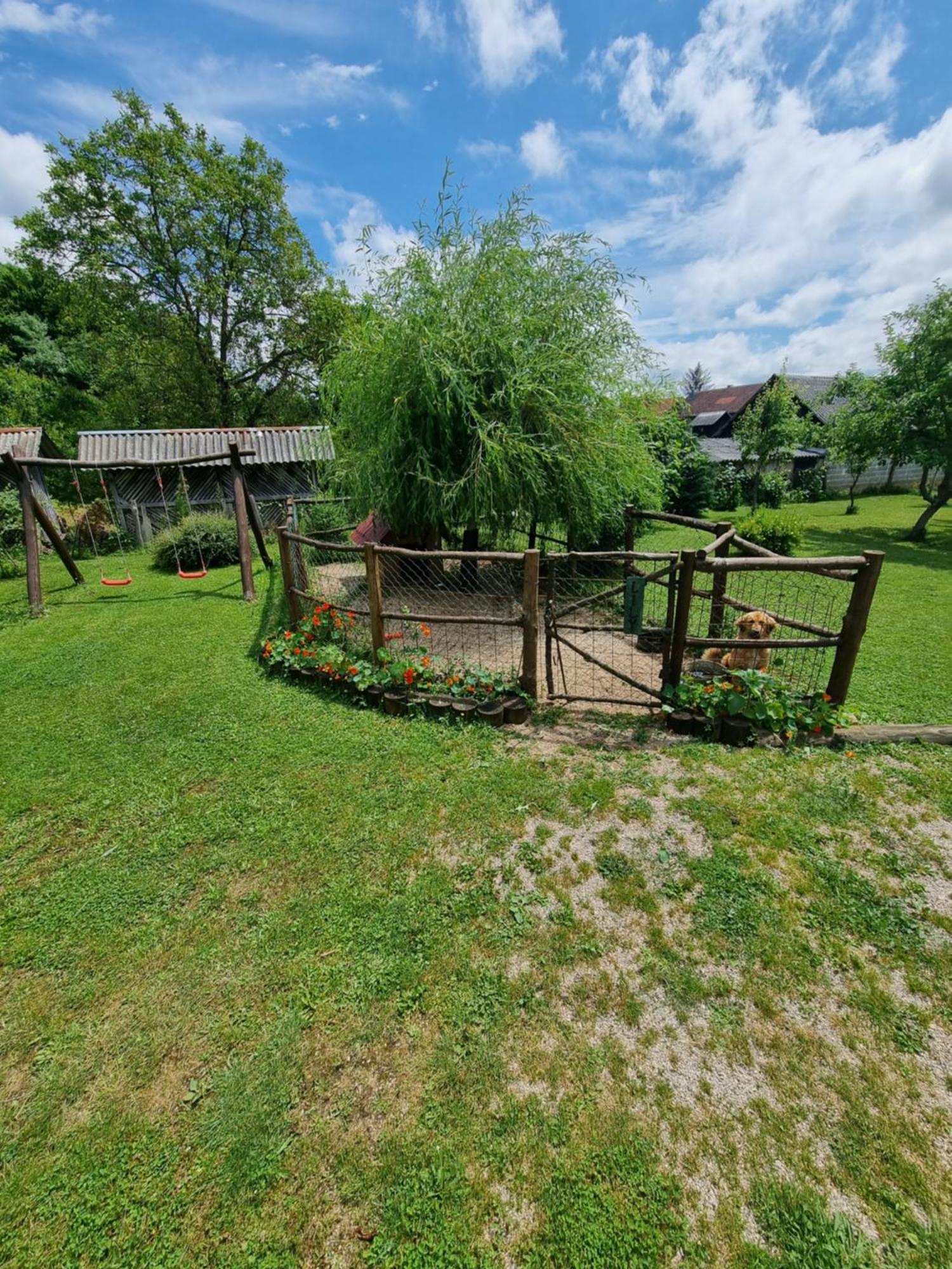 Apartments Luka Rakovica Bagian luar foto